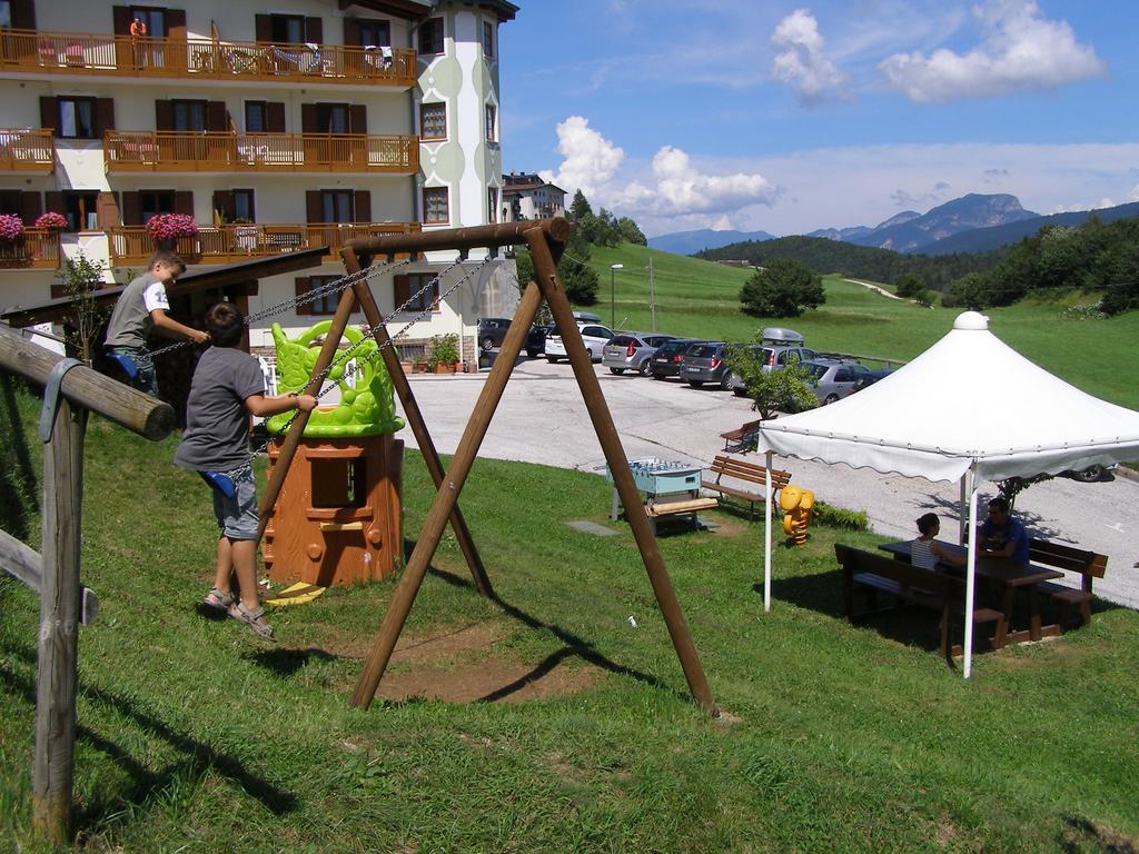 Appartamenti La Val Andalo Bagian luar foto